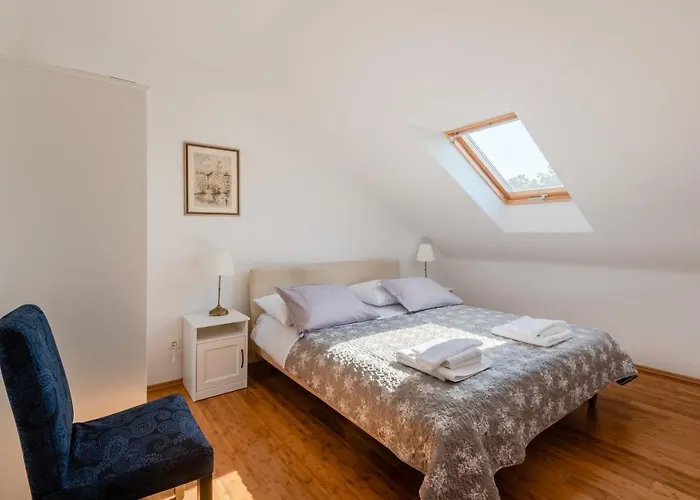 Апартаменты Traper With Sea View And Private Pool Marusici (Split-Dalmatia)