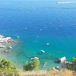 Traper With Sea View And Private Pool Marusici (Split-Dalmatia)