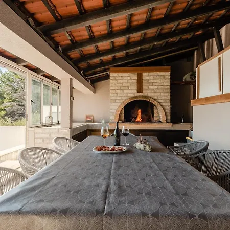 Traper With Sea View And Private Pool Apartment *