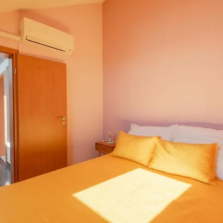 Traper With Sea View And Private Pool Apartment